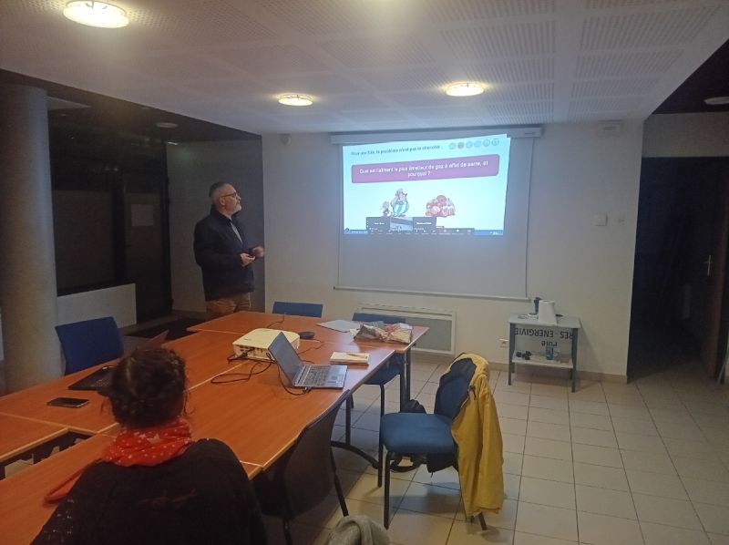 Fichier:Atelierconferenciers2.jpg